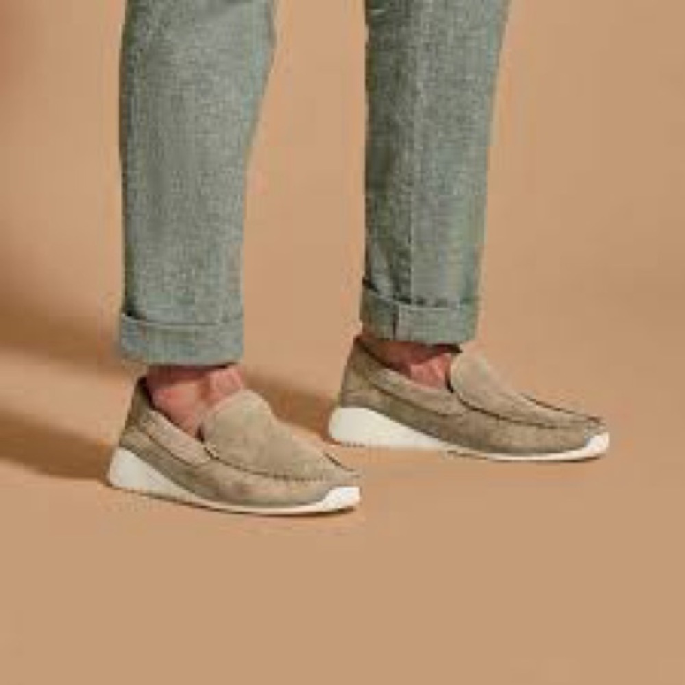 OluKai Ka'a Loafer Suede Loafers men’s Oatmeal size 10.5
